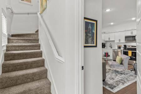 The Warhol - Pet-Friendly Apartment Бентонвіль Екстер'єр фото